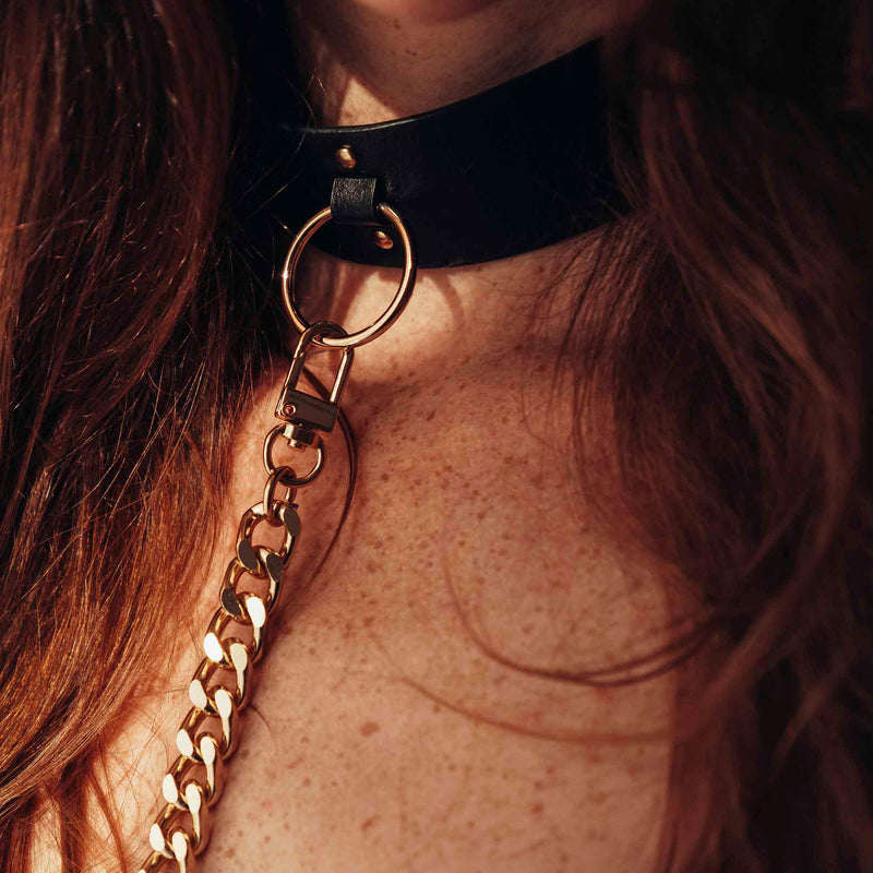 MAZE · Wide Choker and Leash · Bijoux Indiscrets